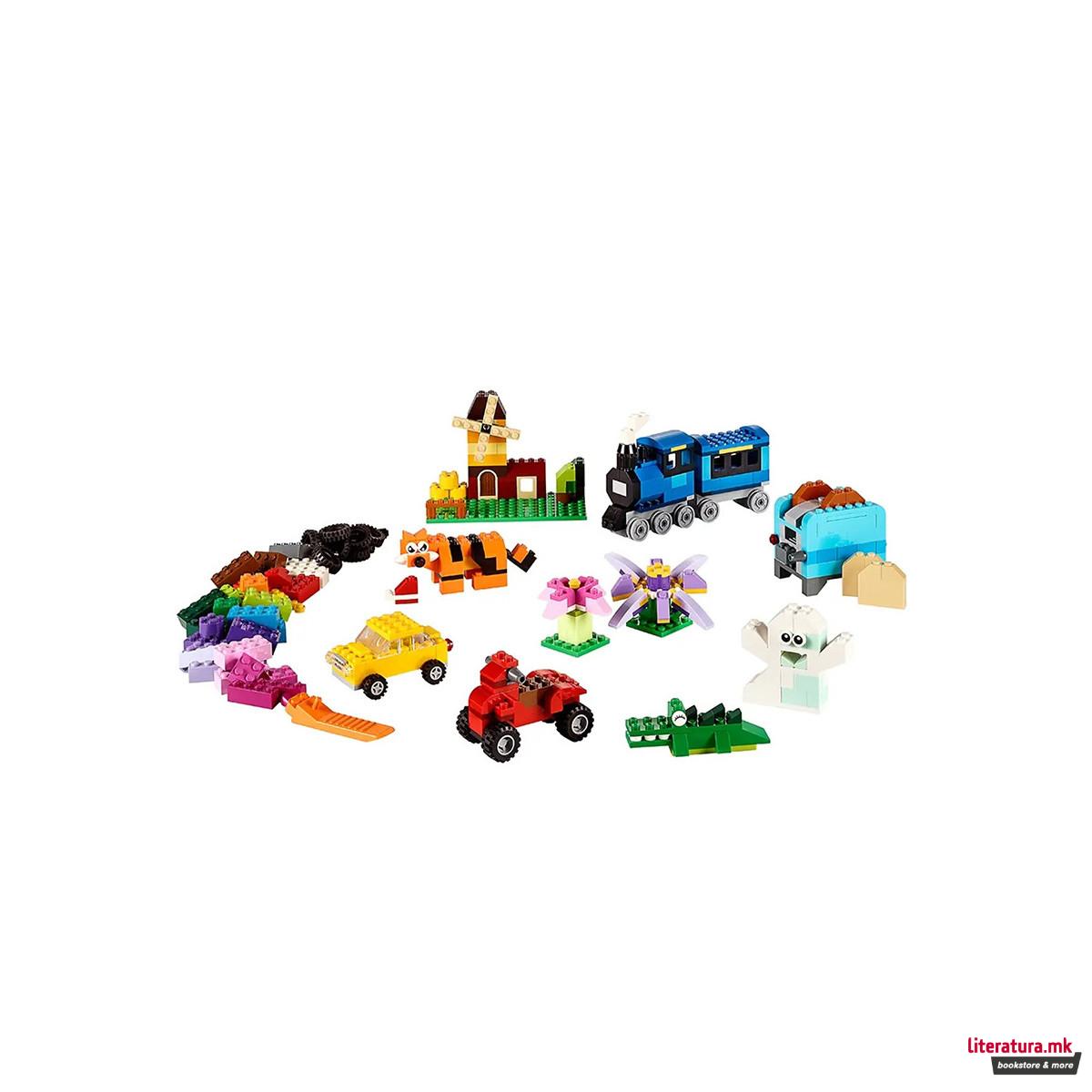 LEGO коцки во кутија, Classic, Medium Creative Brick Box 