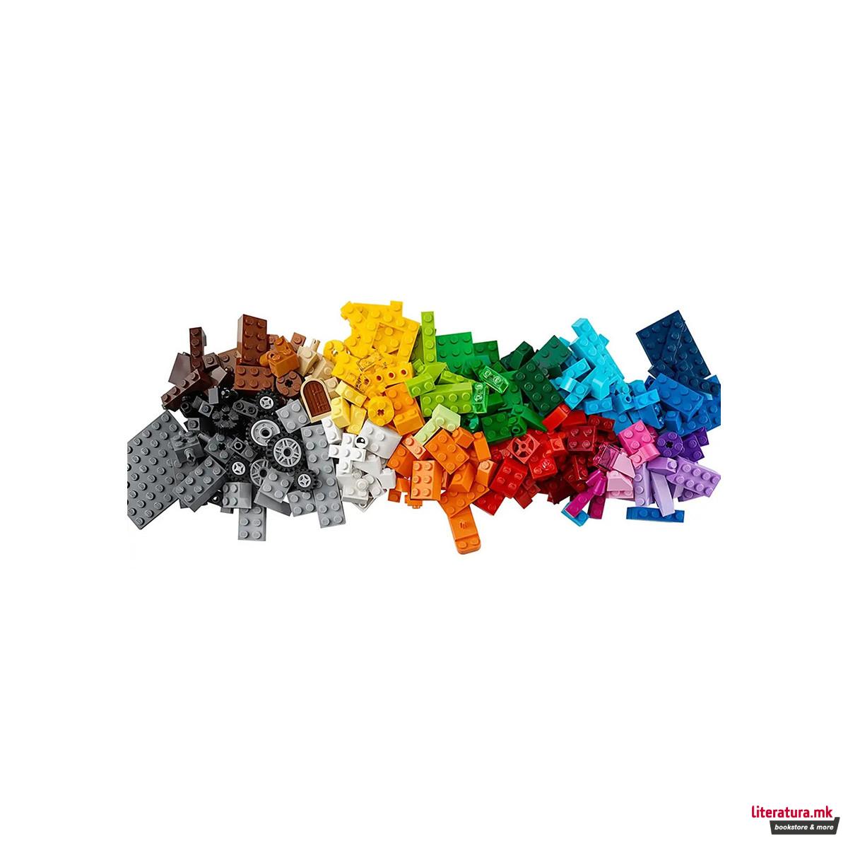 LEGO коцки во кутија, Classic, Medium Creative Brick Box 