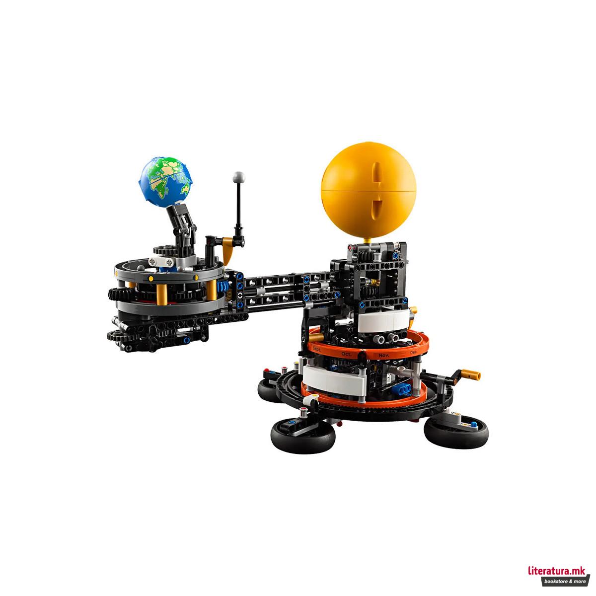 LEGO коцки, Technic, Planet Earth and Moon in Orbit 