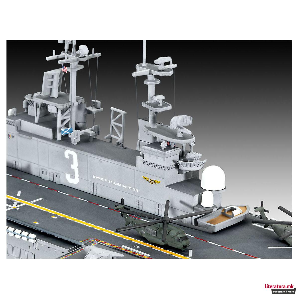 Сет макета + бои, Assault Carrier USS WASP CLASS, 1:700 