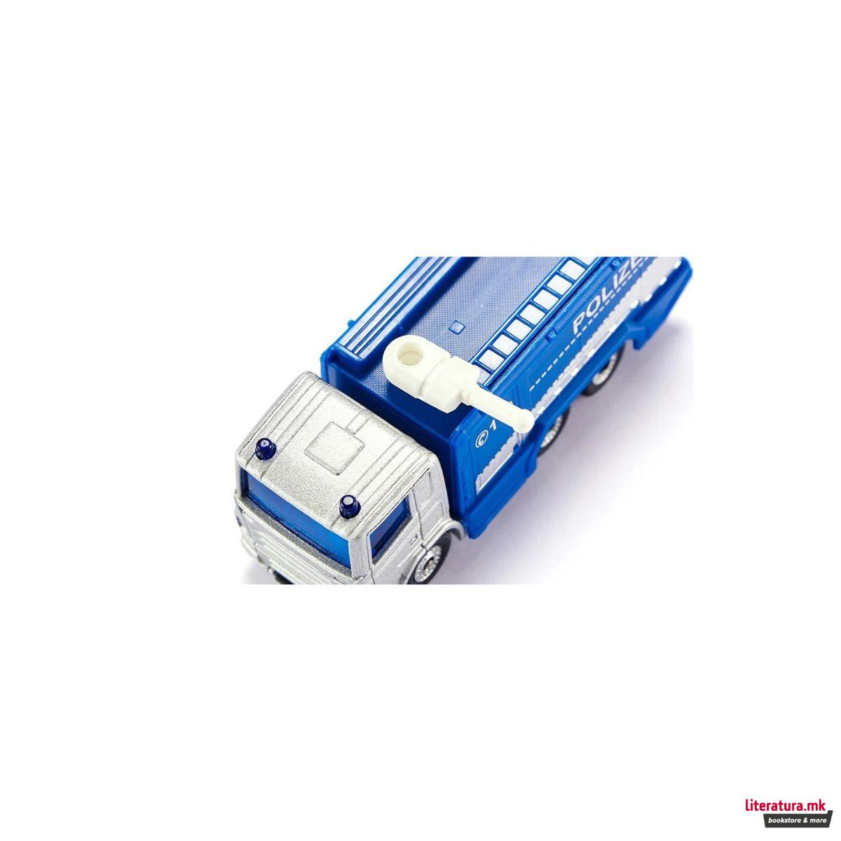 Фигура, Police water cannon 