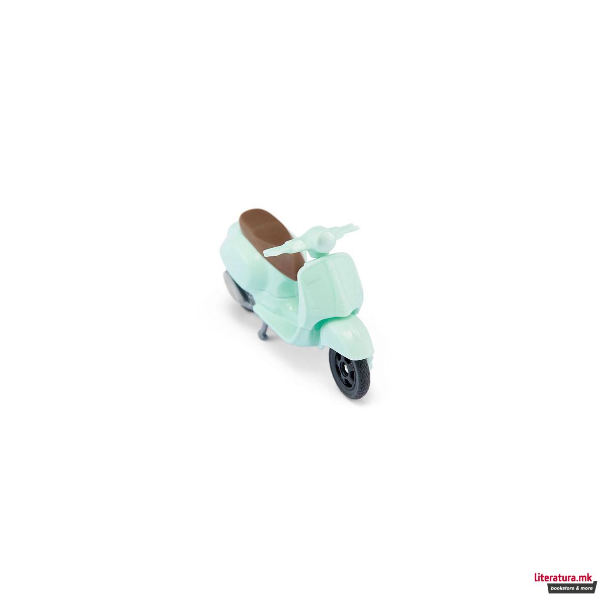 Фигура, Vespa 125 GTS 