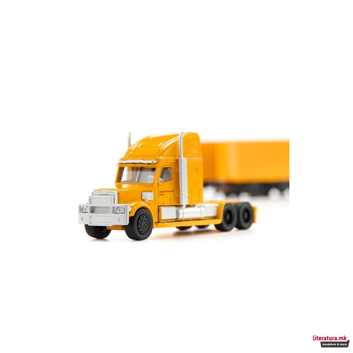 Фигура, Freightliner DHL Road Train 