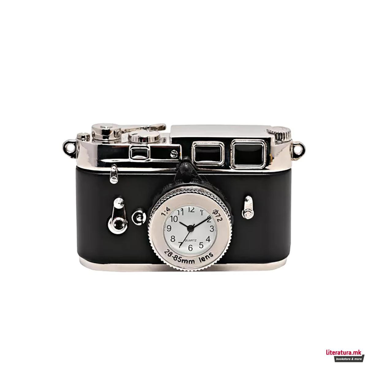 Мини часовник, William Widdop - Retro Camera 