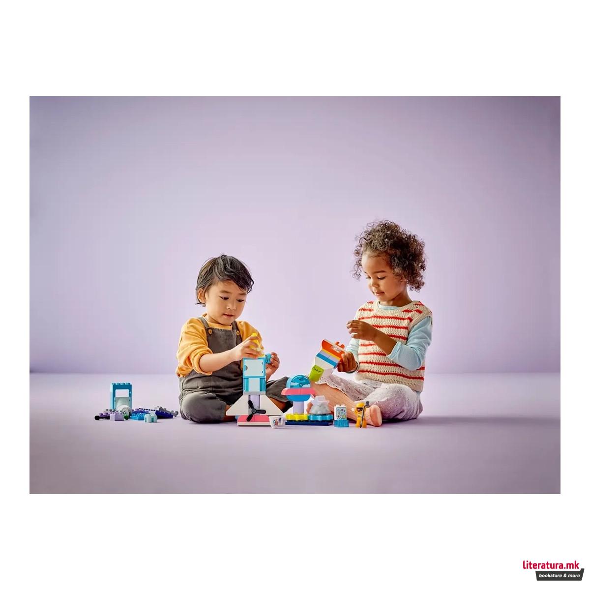 LEGO коцки, Duplo: Space - 3in1 Space Shuttle Adventure 