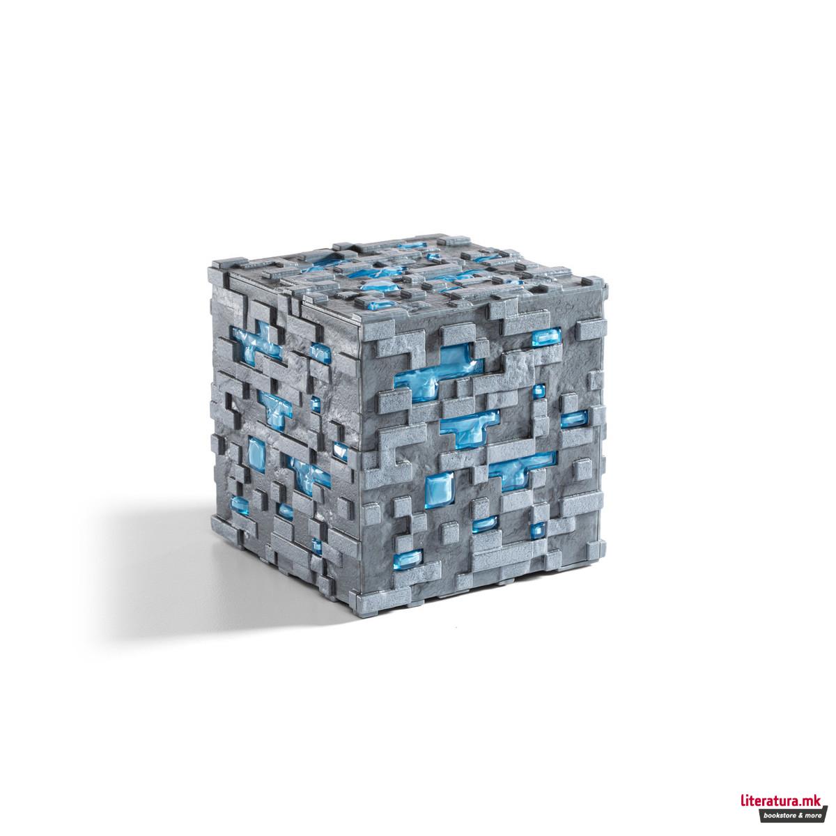 Колекционерска фигура, Minecraft - Illuminating Diamond Ore (Replica) 