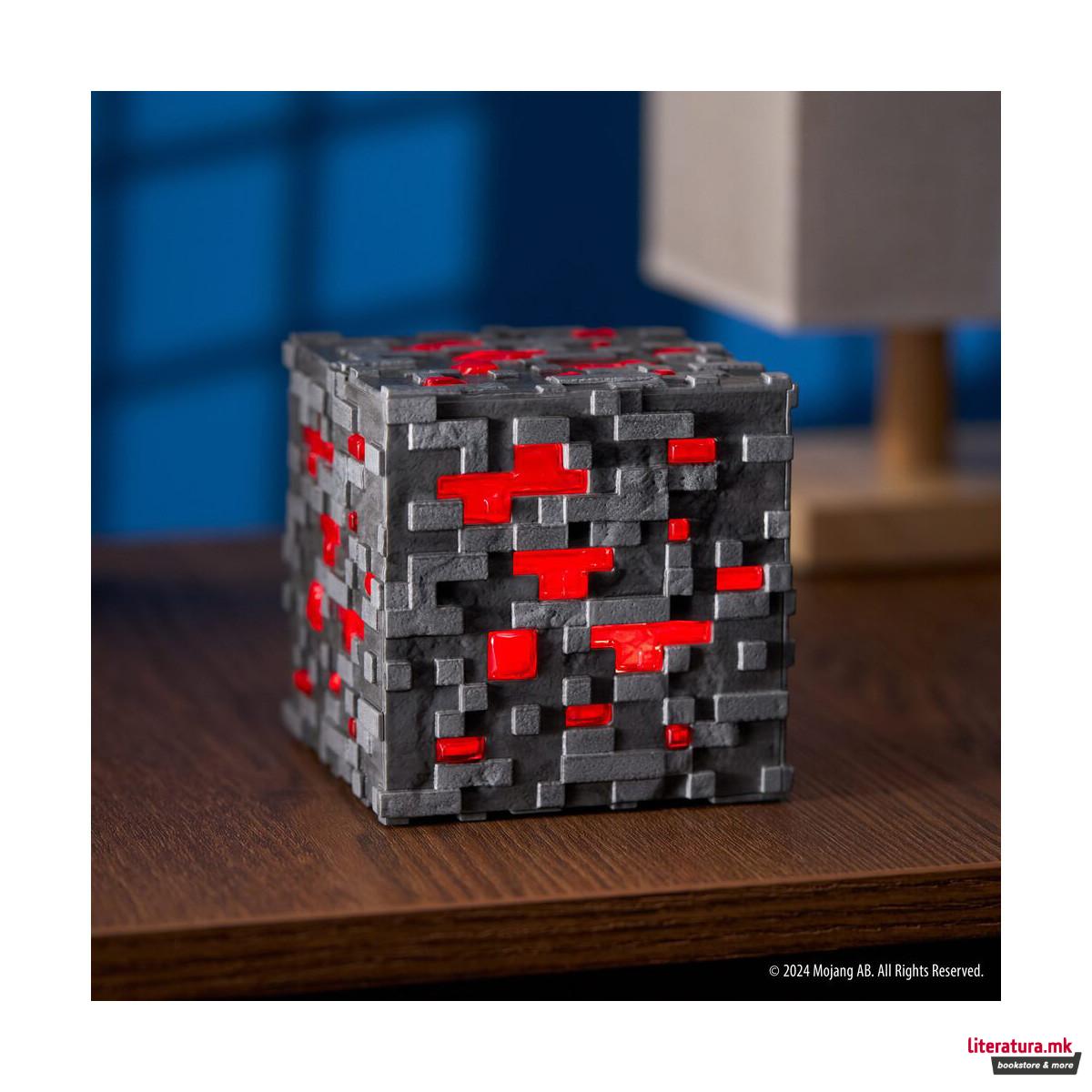 Колекционерска фигура, Minecraft - Illuminating Redstone Ore (Replica) 