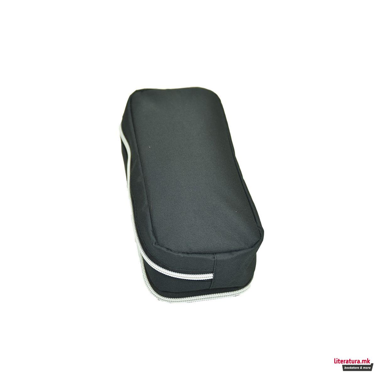 Несесер за моливи, Wednesday 