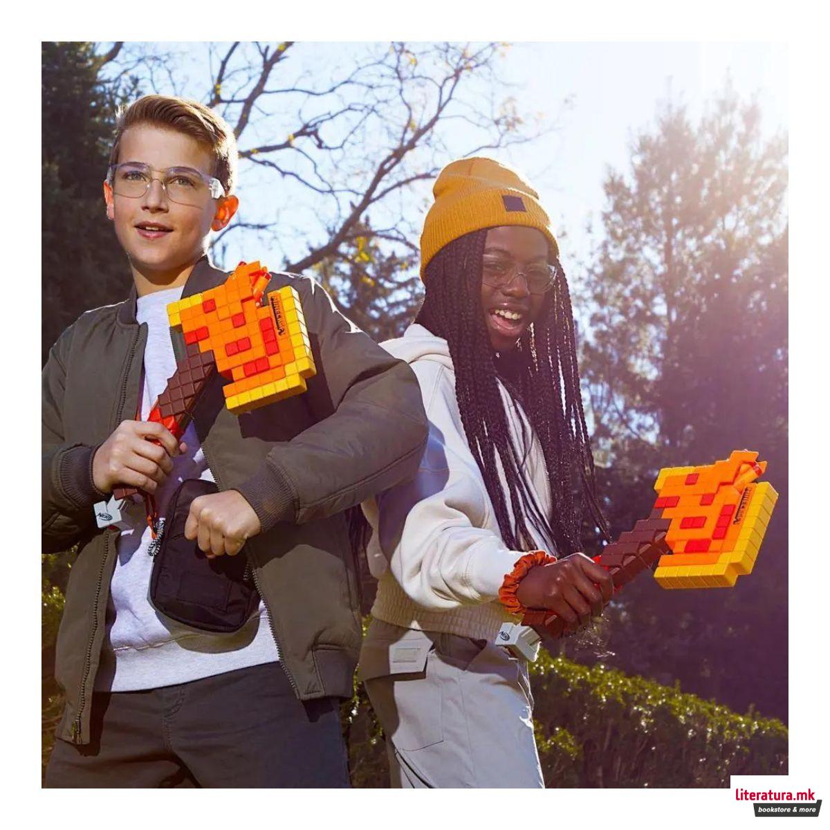 Играчка секира со мека муниција, Nerf Minecraft Firebrand, Dart Blasting Axe 