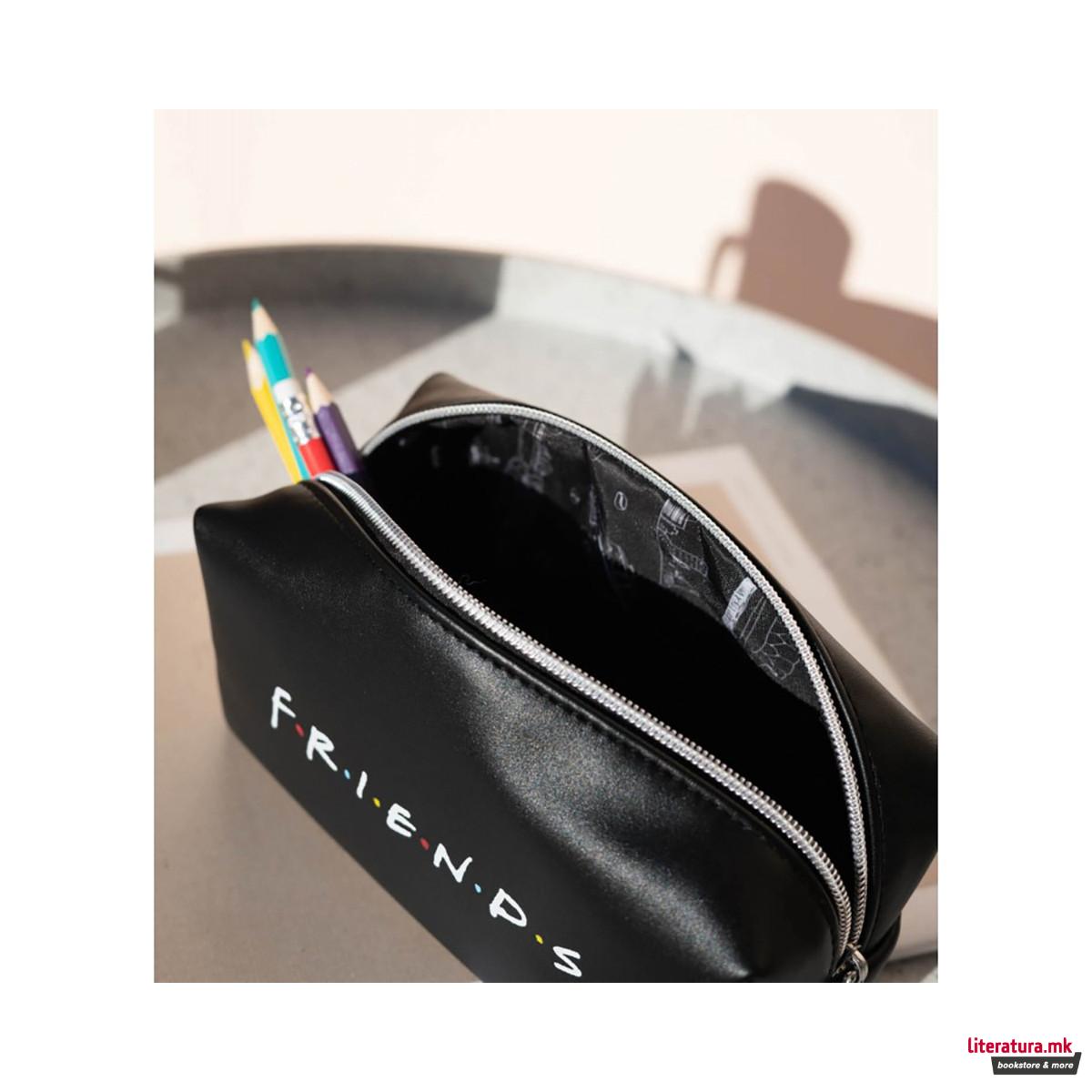 Несесер за моливи, Friends - Welcome to the Real World 