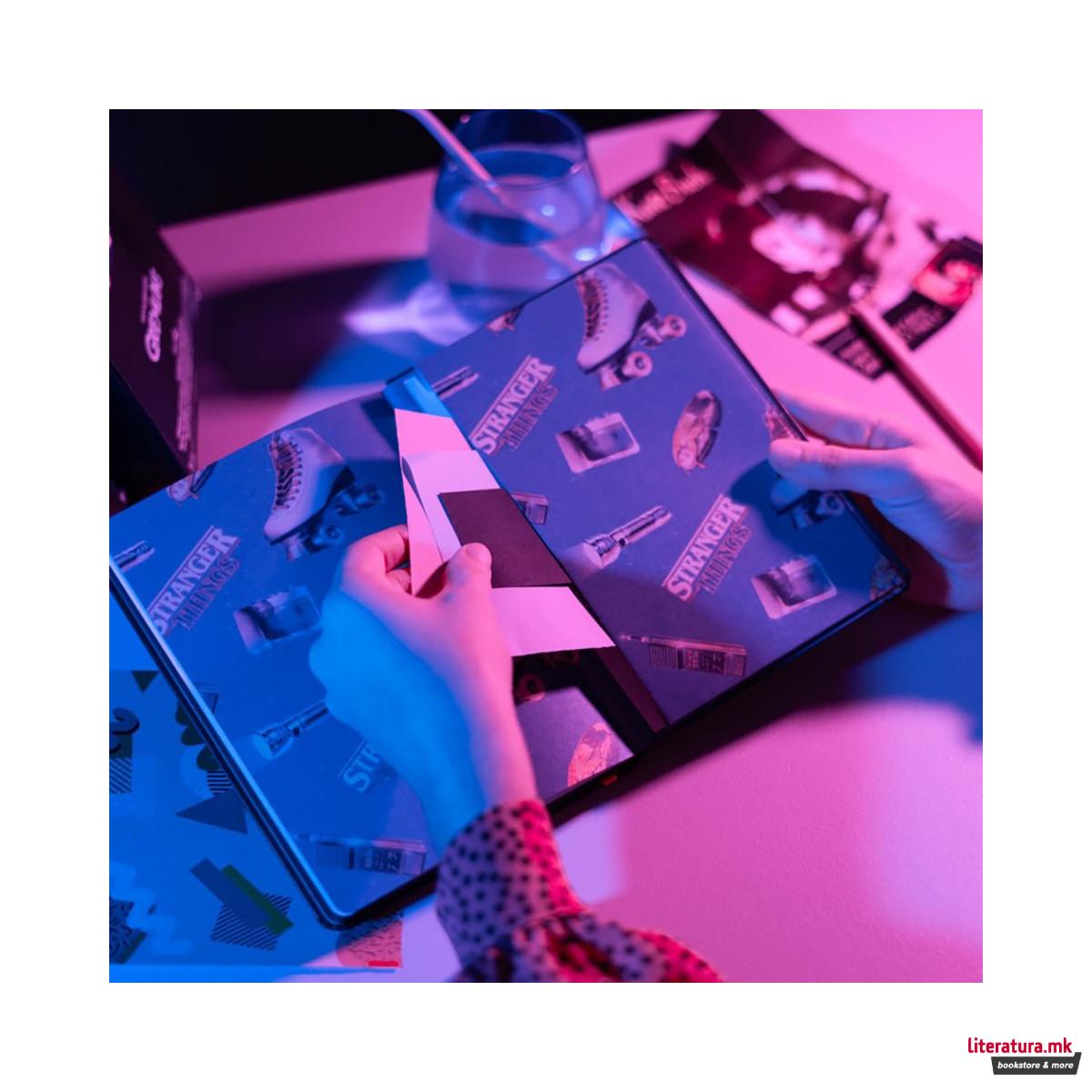 Нотес, Stranger Things VHS Tape 