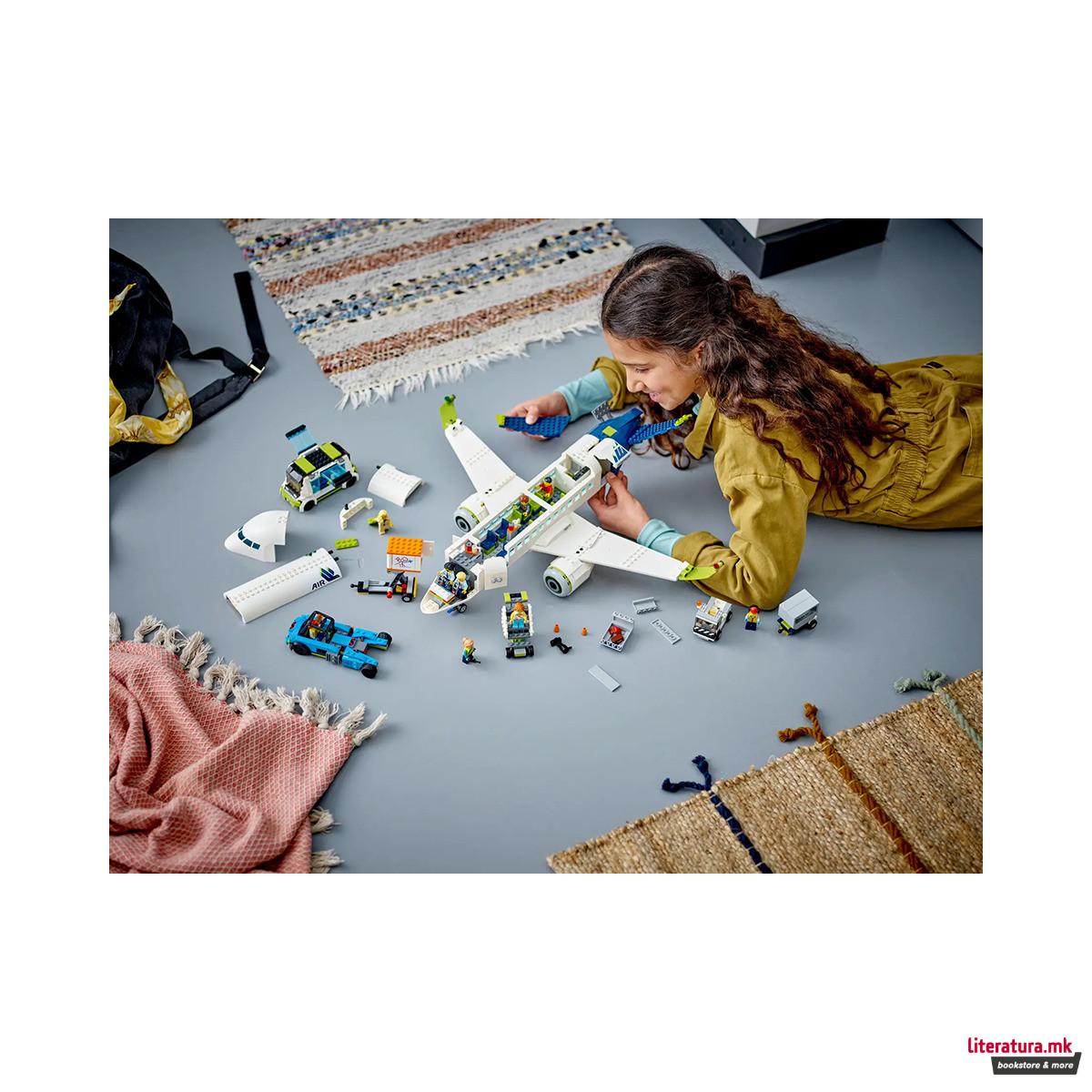 LEGO коцки, City, Passenger Airplane 