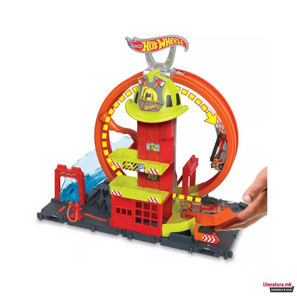 Сет за игра Hot Wheels: City - Super Loop Fire Station 