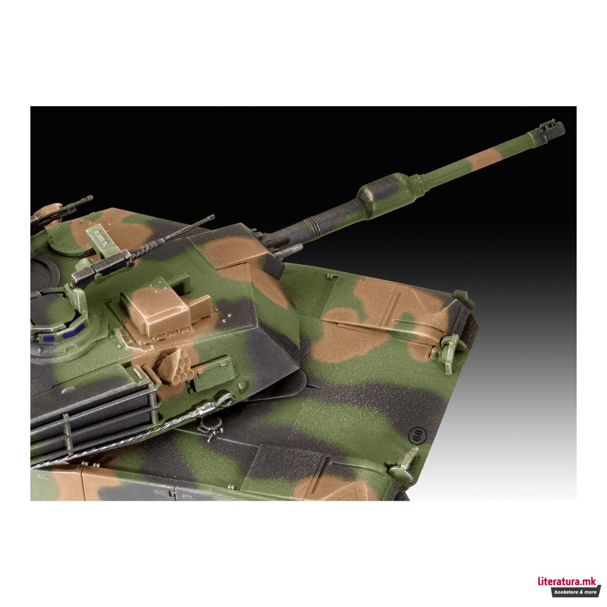 Макета + бои и алатки, Model Set M1A1 AIM(SA)- M1A2 Abrams, 1:72 