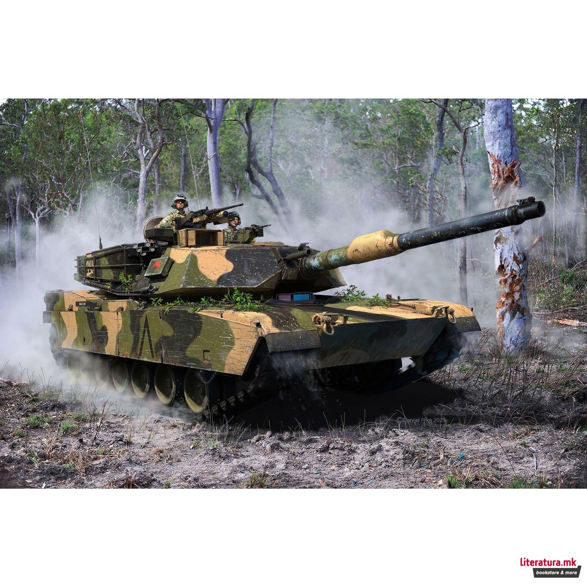 Макета + бои и алатки, Model Set M1A1 AIM(SA)- M1A2 Abrams, 1:72 