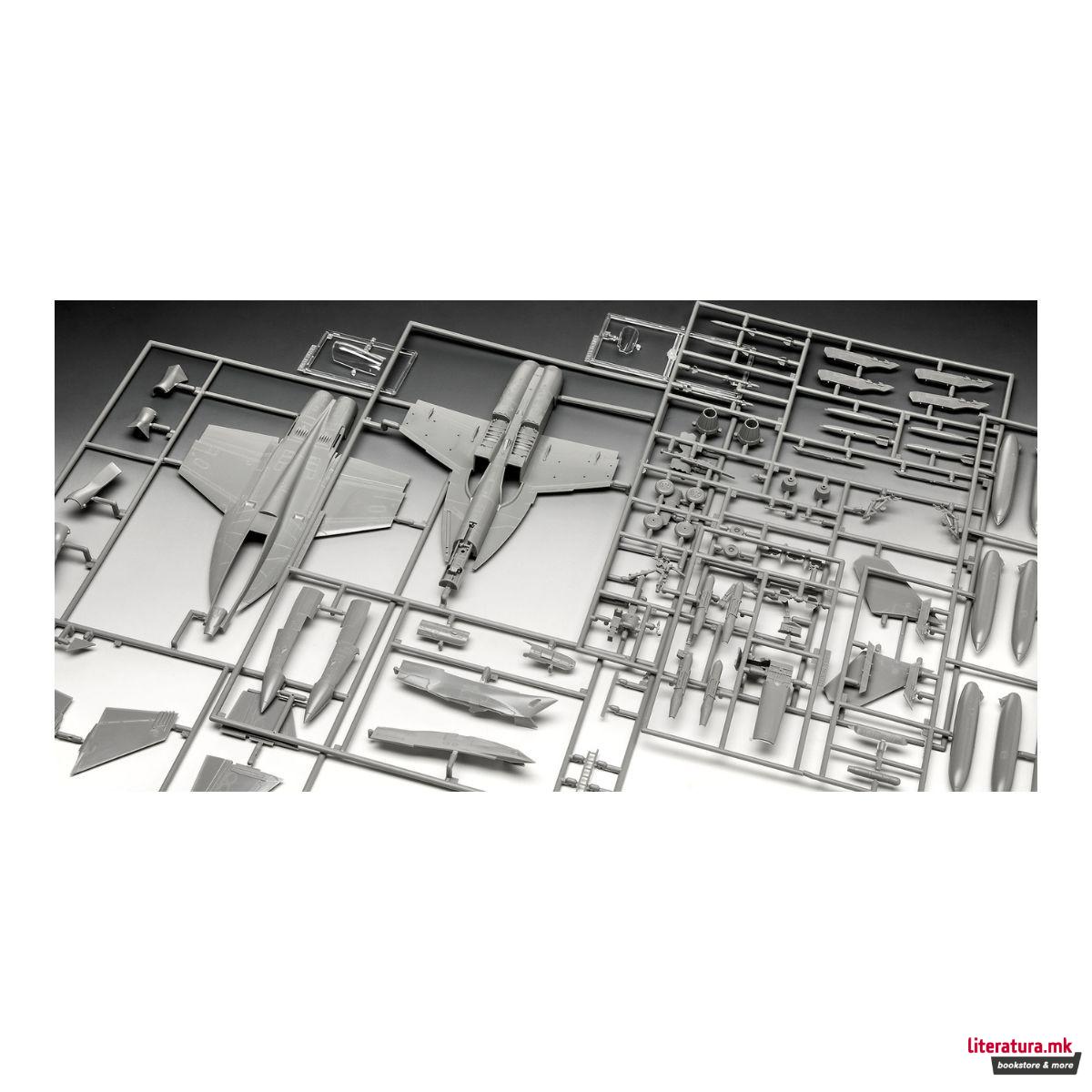 Макета + бои и алатки, Model Set F-A-18F Super Hornet, 1:72 