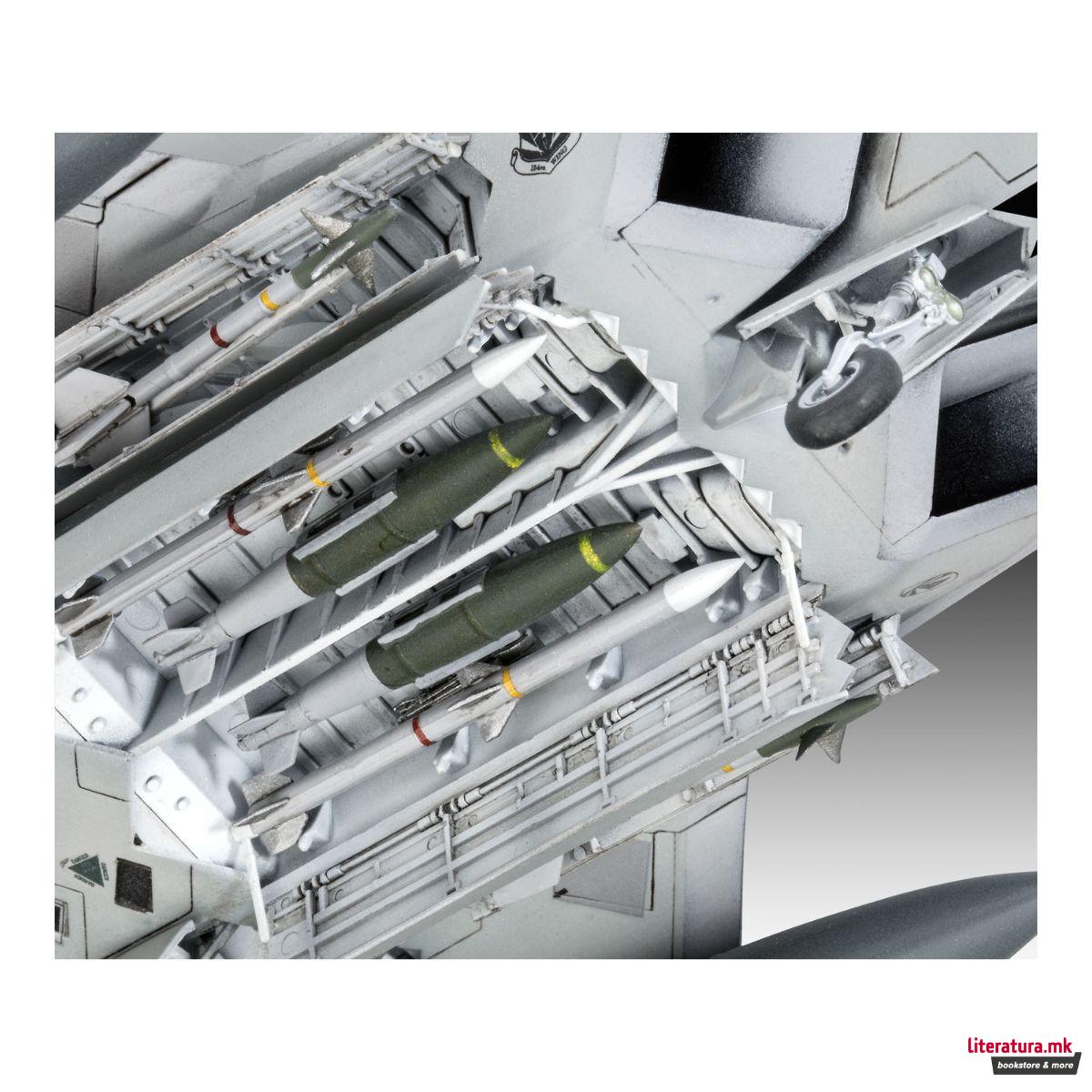 Макета + бои и алатки, Model Set Lockheed Martin F-22A Raptor, 1:72 