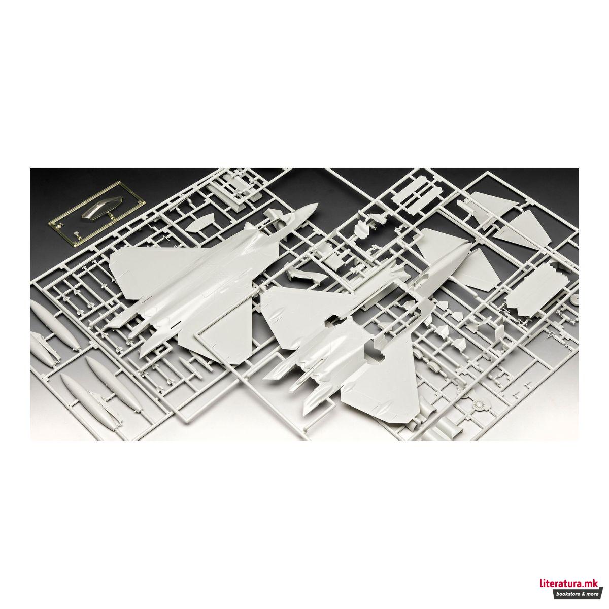 Макета + бои и алатки, Model Set Lockheed Martin F-22A Raptor, 1:72 