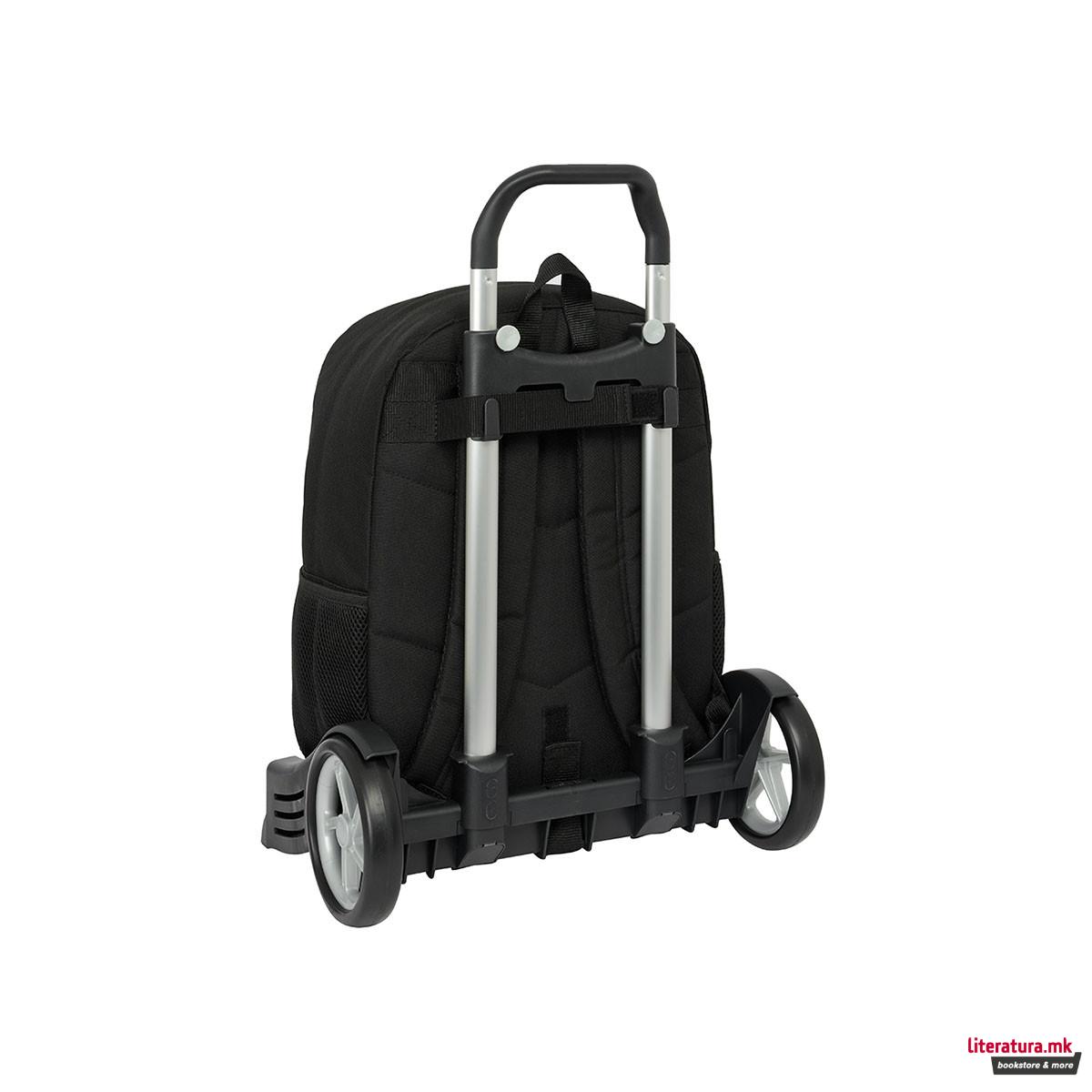 Ранец со тркала, DC: Batman - Game Over 