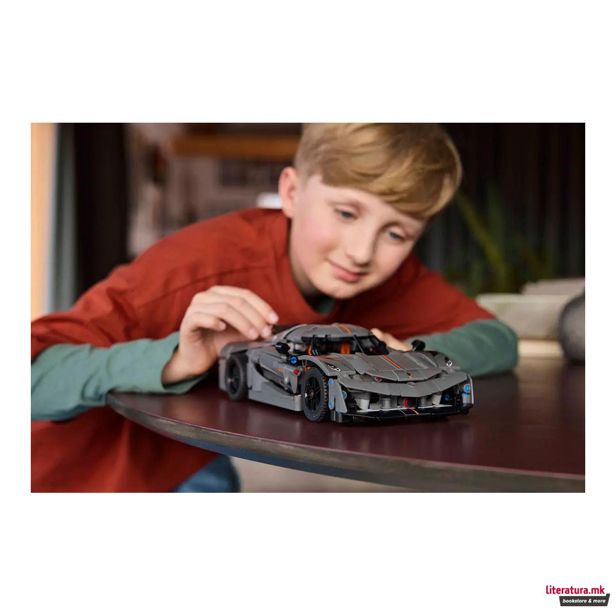 LEGO коцки, Technic, Koenigsegg Jesko Absolut Grey Hypercar 