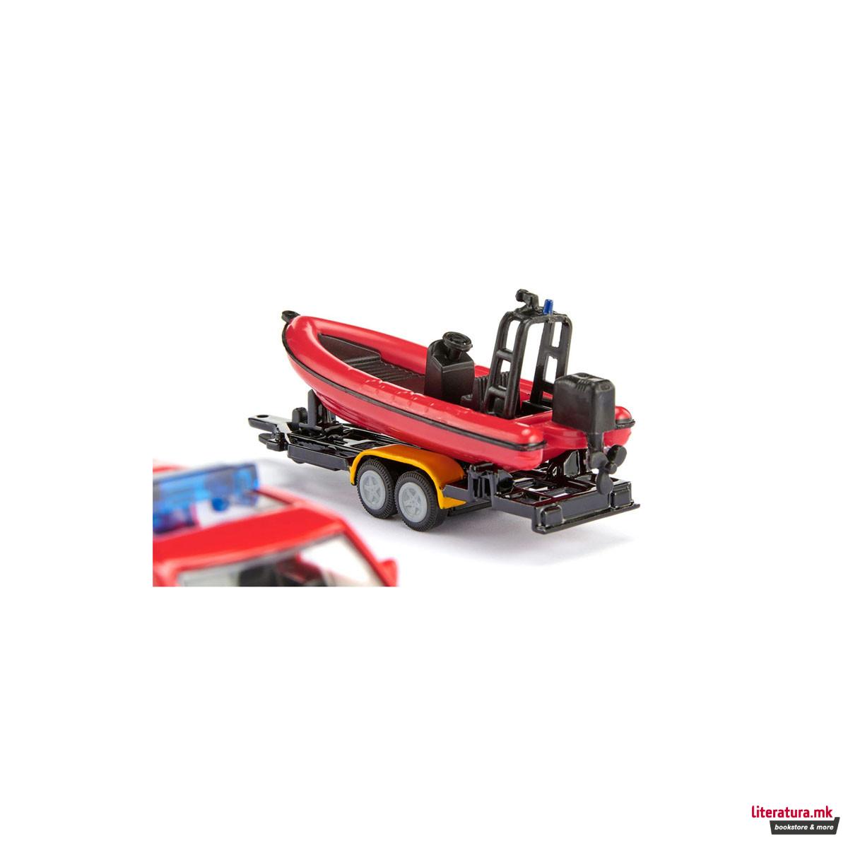 Фигура, Land Rover Defender w/Boat 