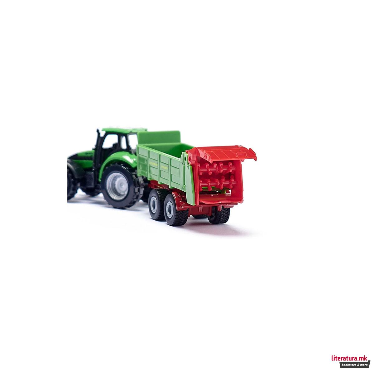 Фигура, Deutz-Fahr w/Universal Strautmann Manure Spreader 