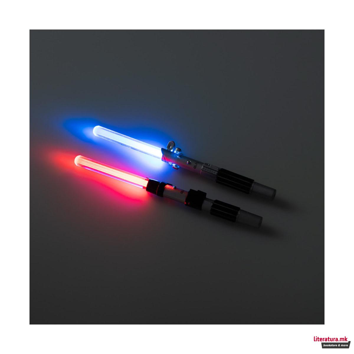 Сет од 2 пенкала со LED светло, Star Wars - Lightsabers 
