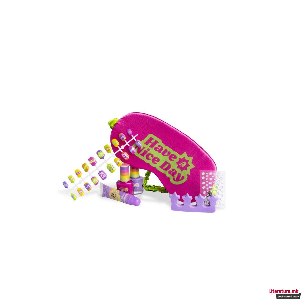 Сет детски шминки и аксесоари во чантичка, Super Girl 