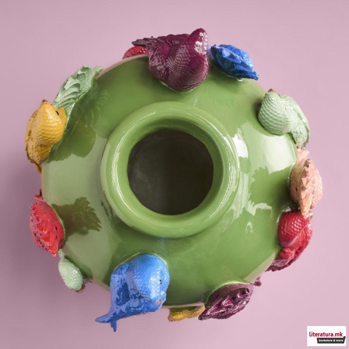 Вазна, Colourful Parrots 