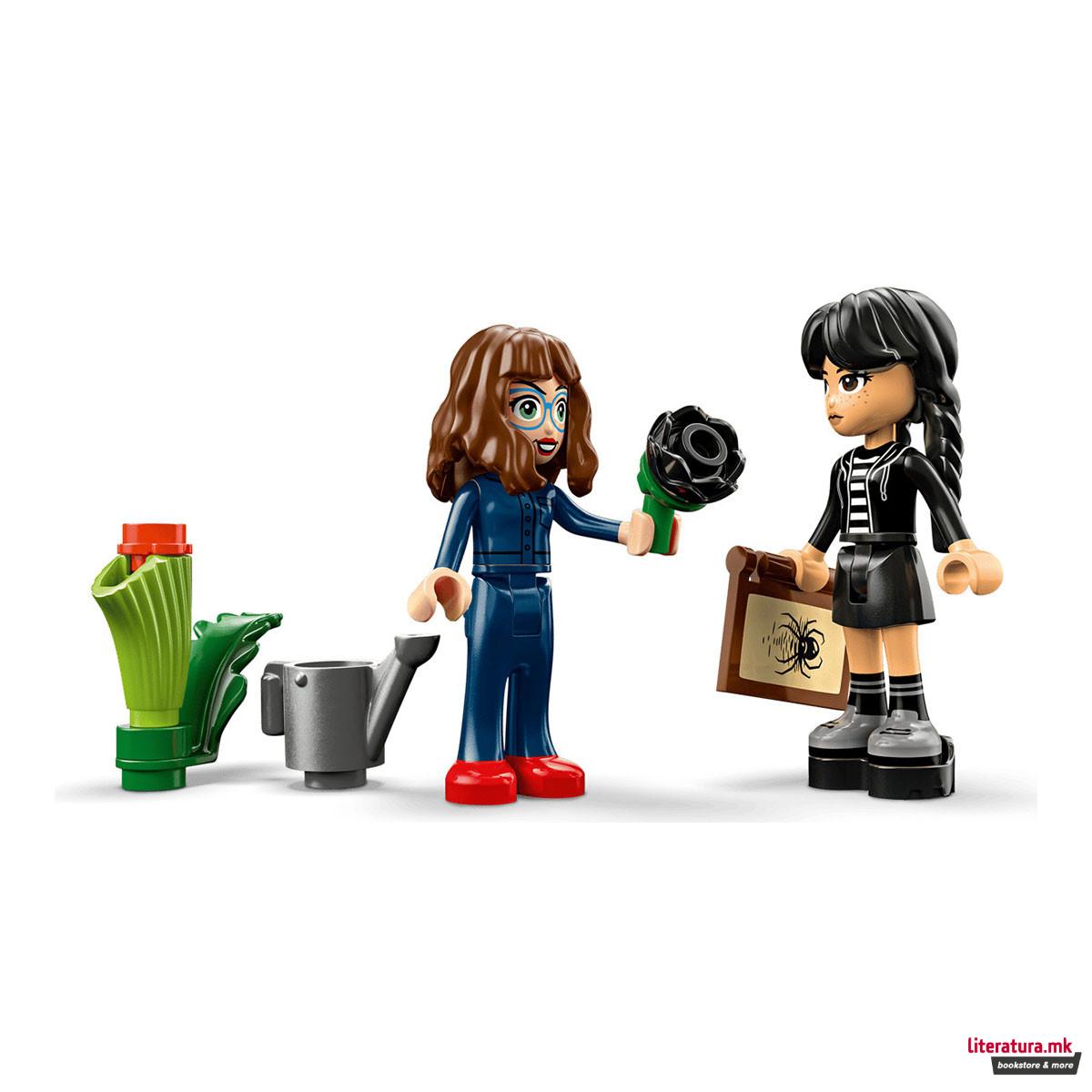 LEGO коцки, Wednesday - Black Dahlia Flower 