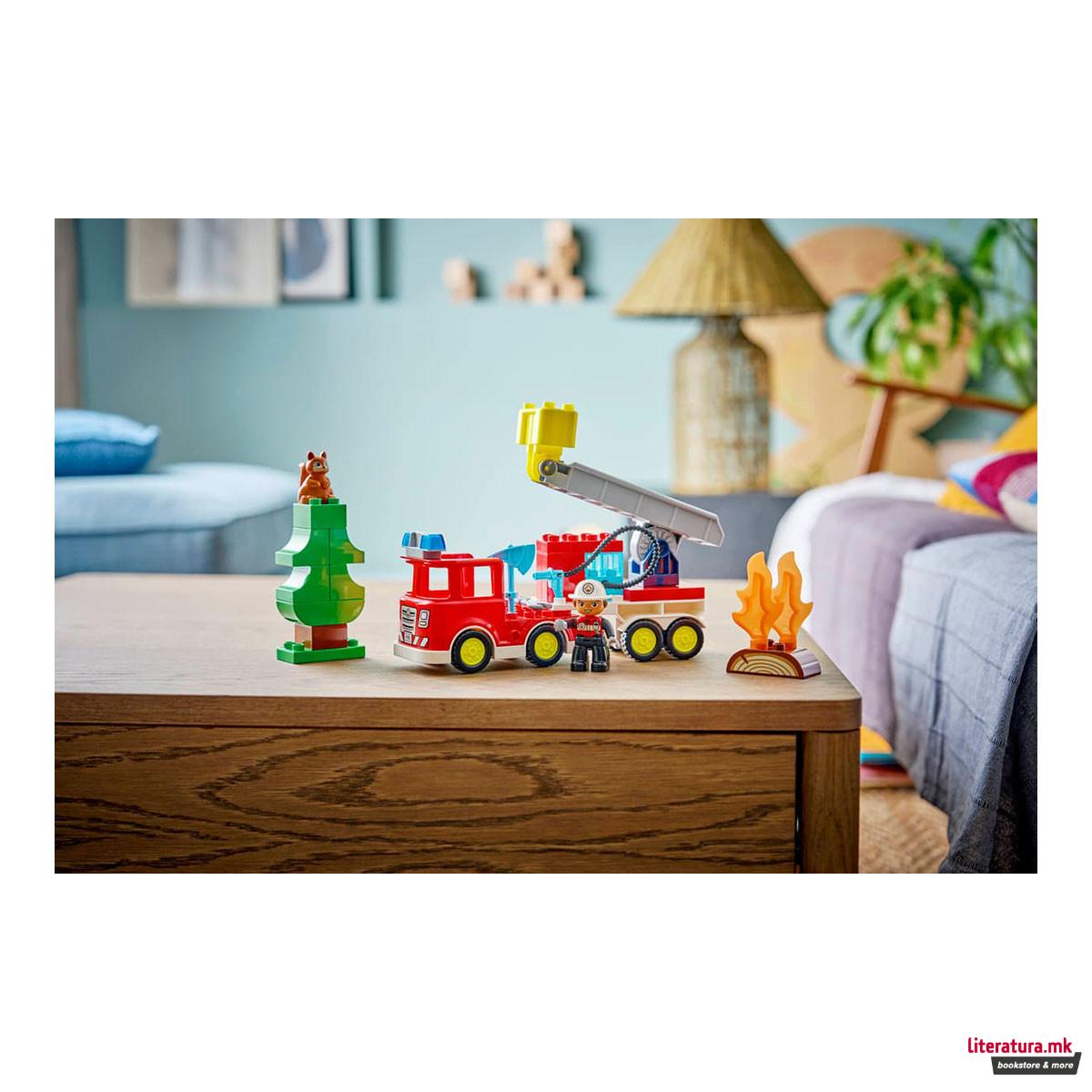 LEGO коцки, Duplo, Fire Truck with Hose and Firefighter 