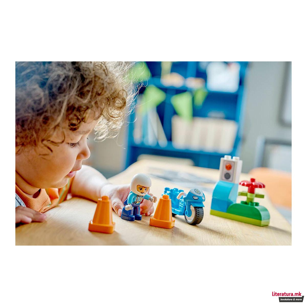 LEGO коцки, Duplo, Blue Police Motorcycle 