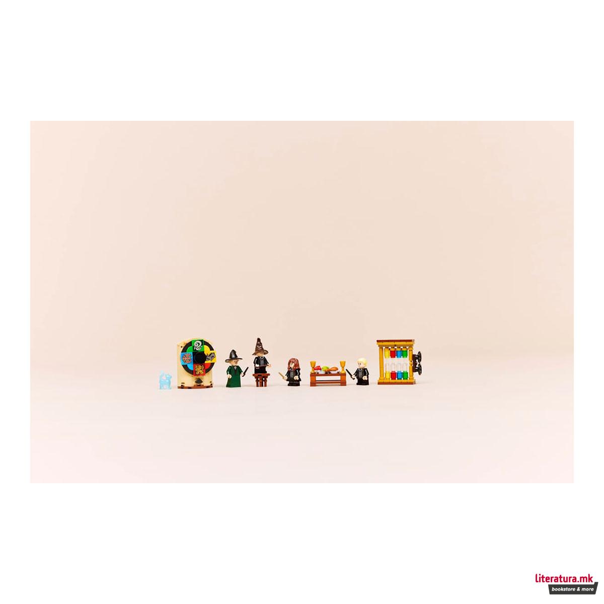 LEGO коцки, Harry Potter, Hogwarts Castle: Sorting Hat Ceremony 