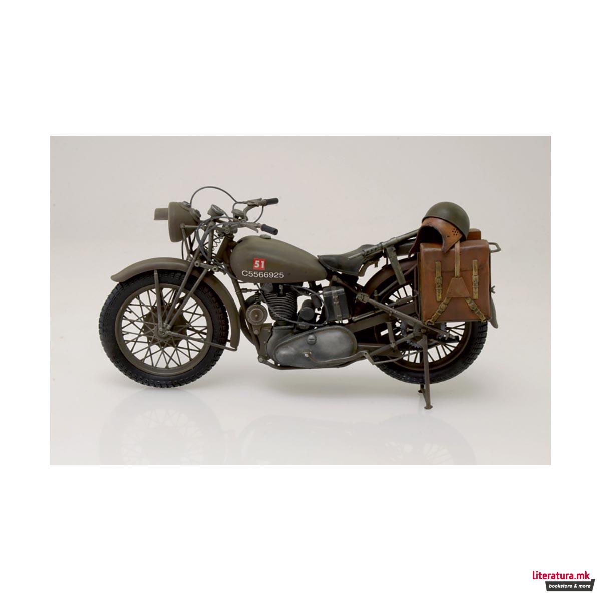 Макета, Cars and Bikes, Triumph 3WH, 1:9 