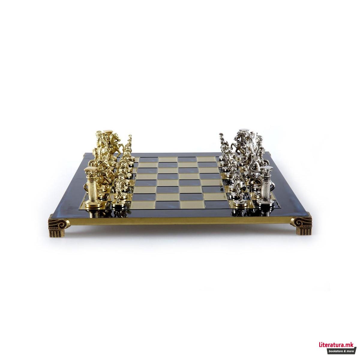 Сет за шах, Handcrafted Greek Roman Period, голем, син со златни/сребрени фигури 