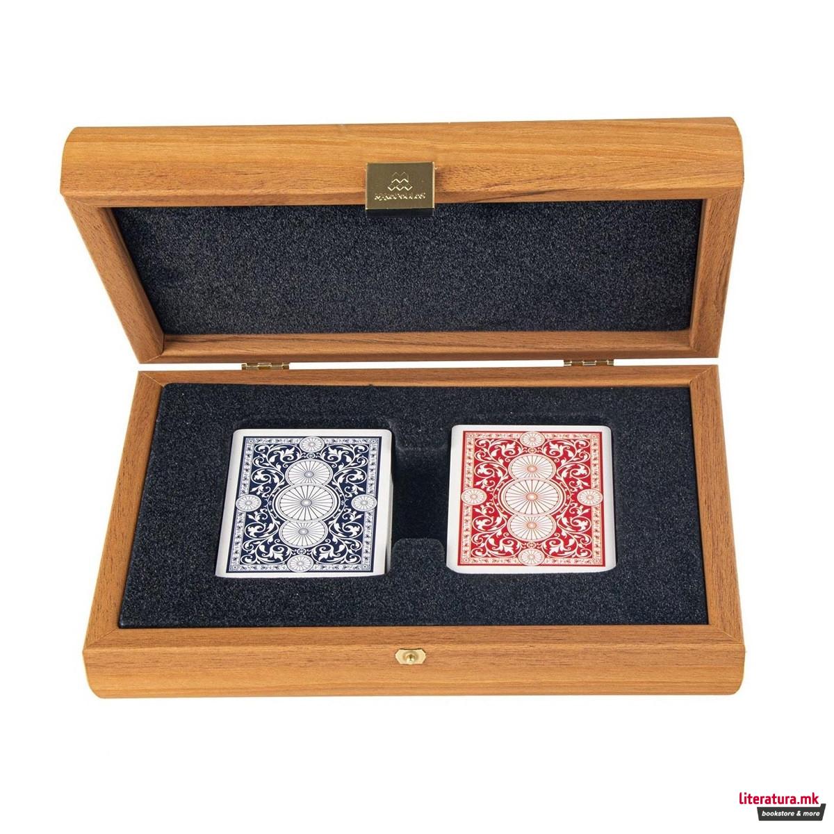 Карти за играње во кутија, Luxury Walnut 