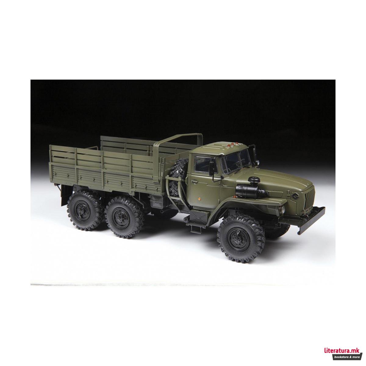 Макета, Russian army truck Ural-4320, 357 парчиња, 1:35 