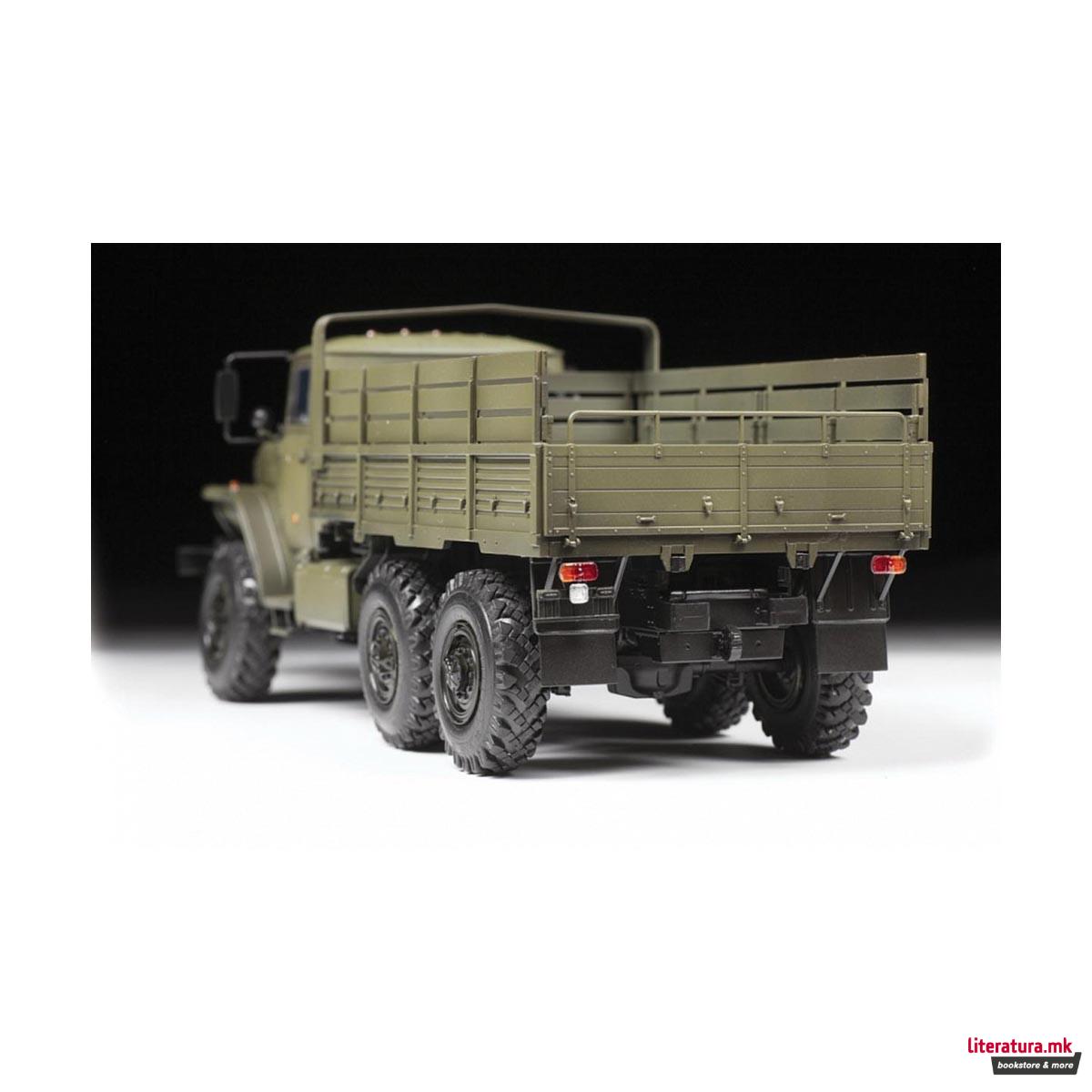 Макета, Russian army truck Ural-4320, 357 парчиња, 1:35 