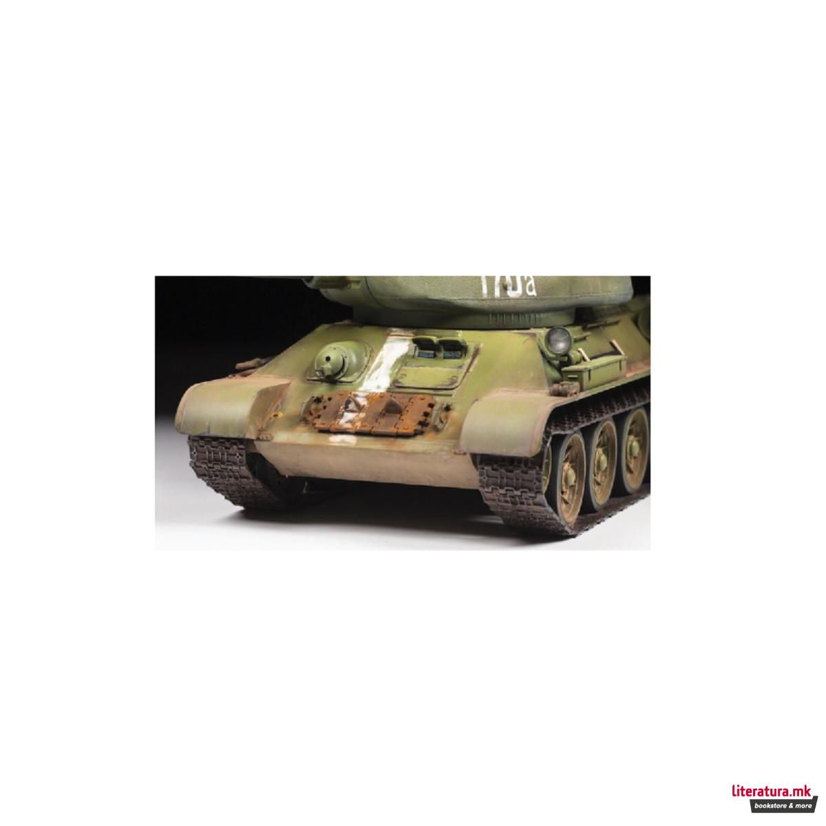 Макета, Soviet medium tank T-34/85, 296 парчиња, 1:35 