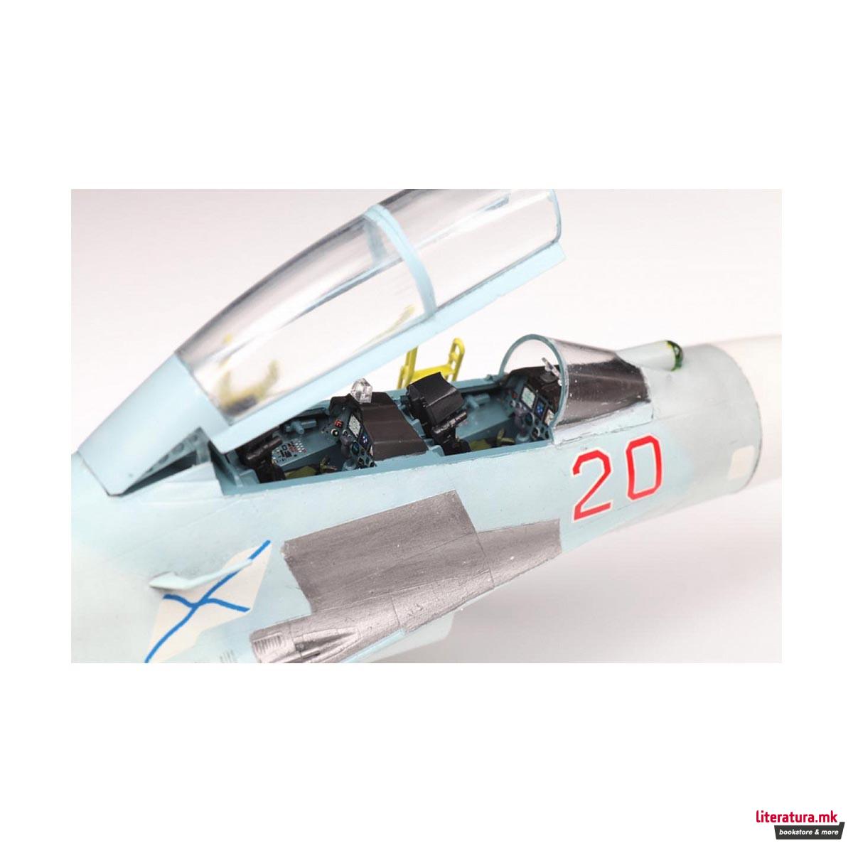 Макета, SU-27UB 