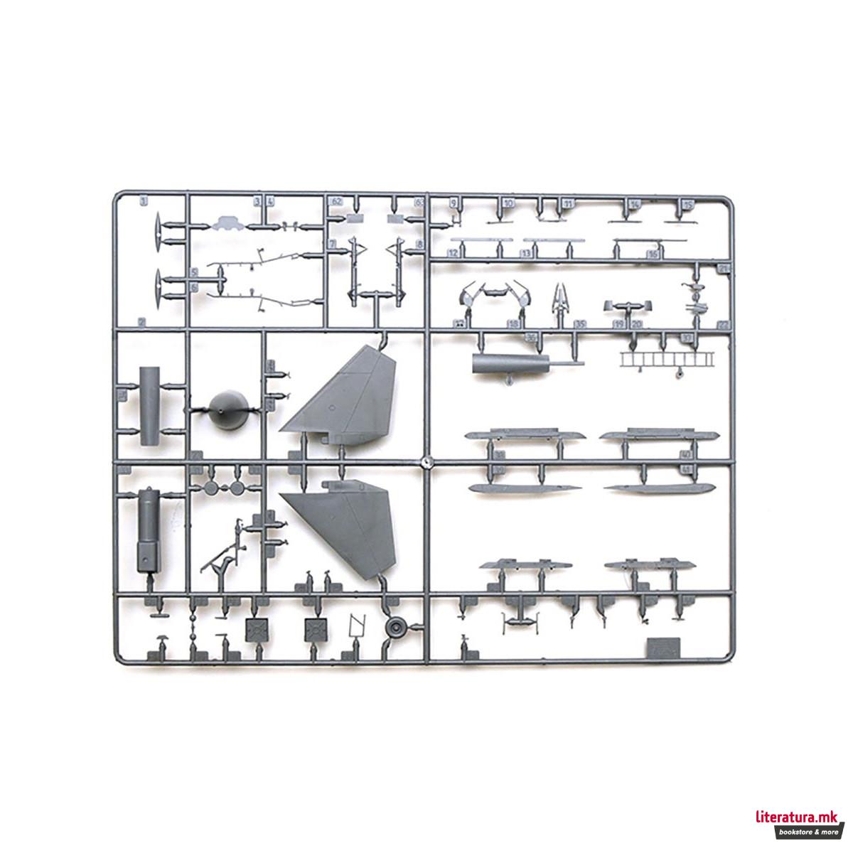 Макета, Russian air superiority fighter Su-27SM Flanker B mod. 1, 210 парчиња, 1:72 