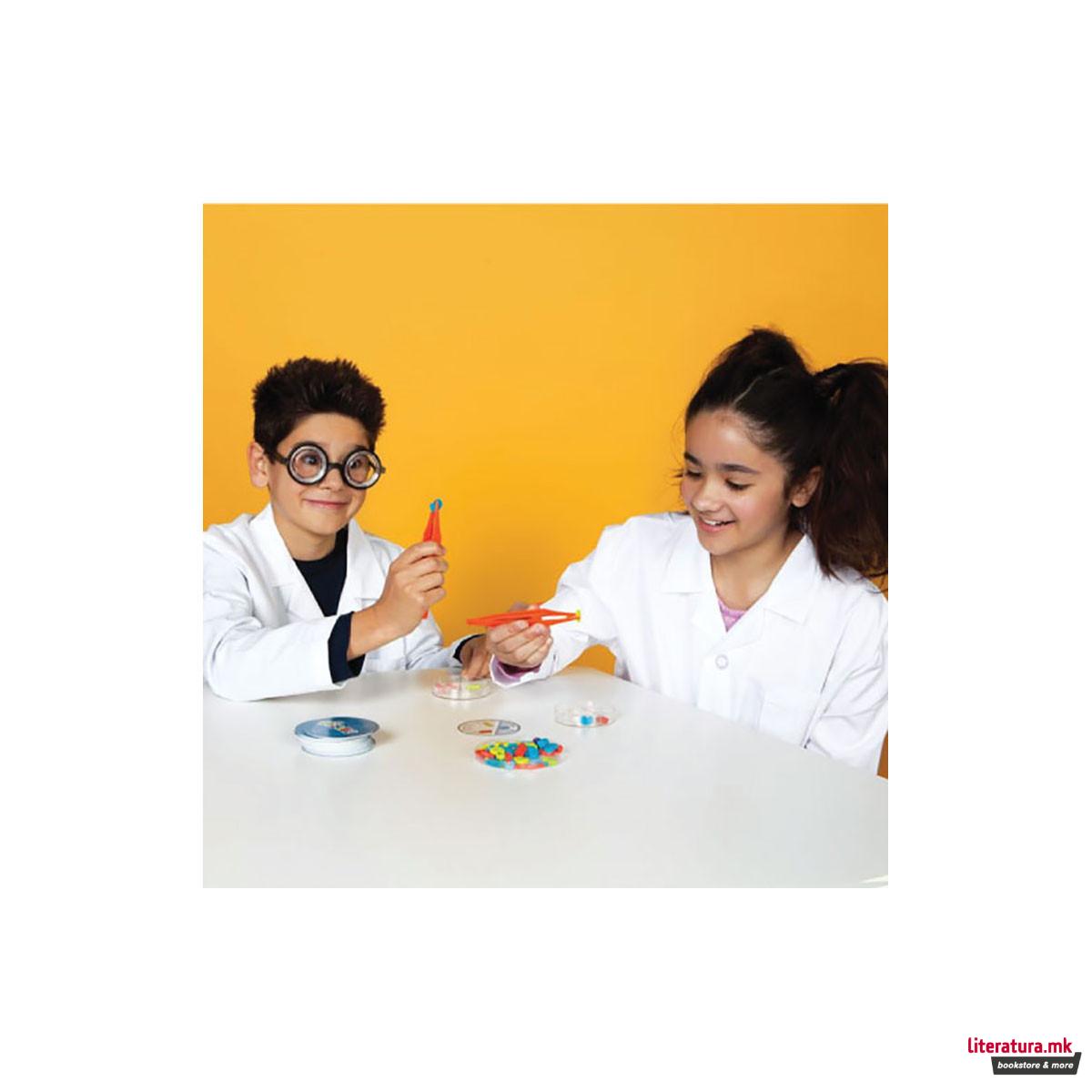 Друштвена игра, Dr. Microbe 