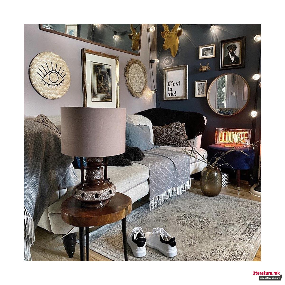 Неонски знак во кутија, 'Lounge' 