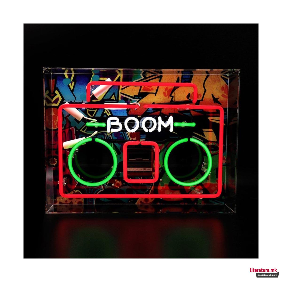 Неонски знак во кутија, 