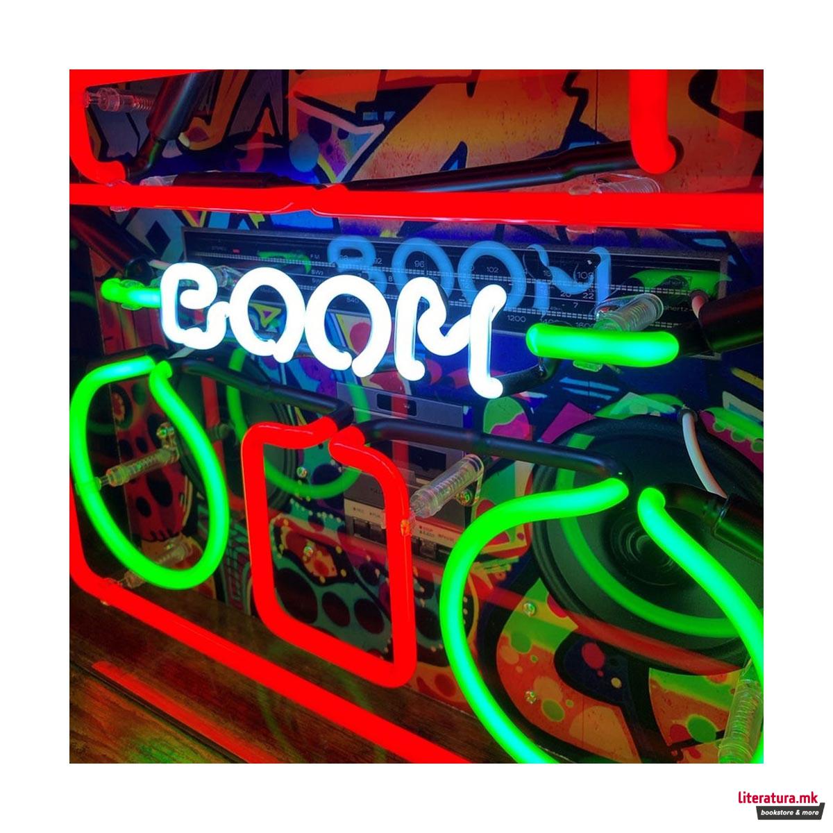 Неонски знак во кутија, 