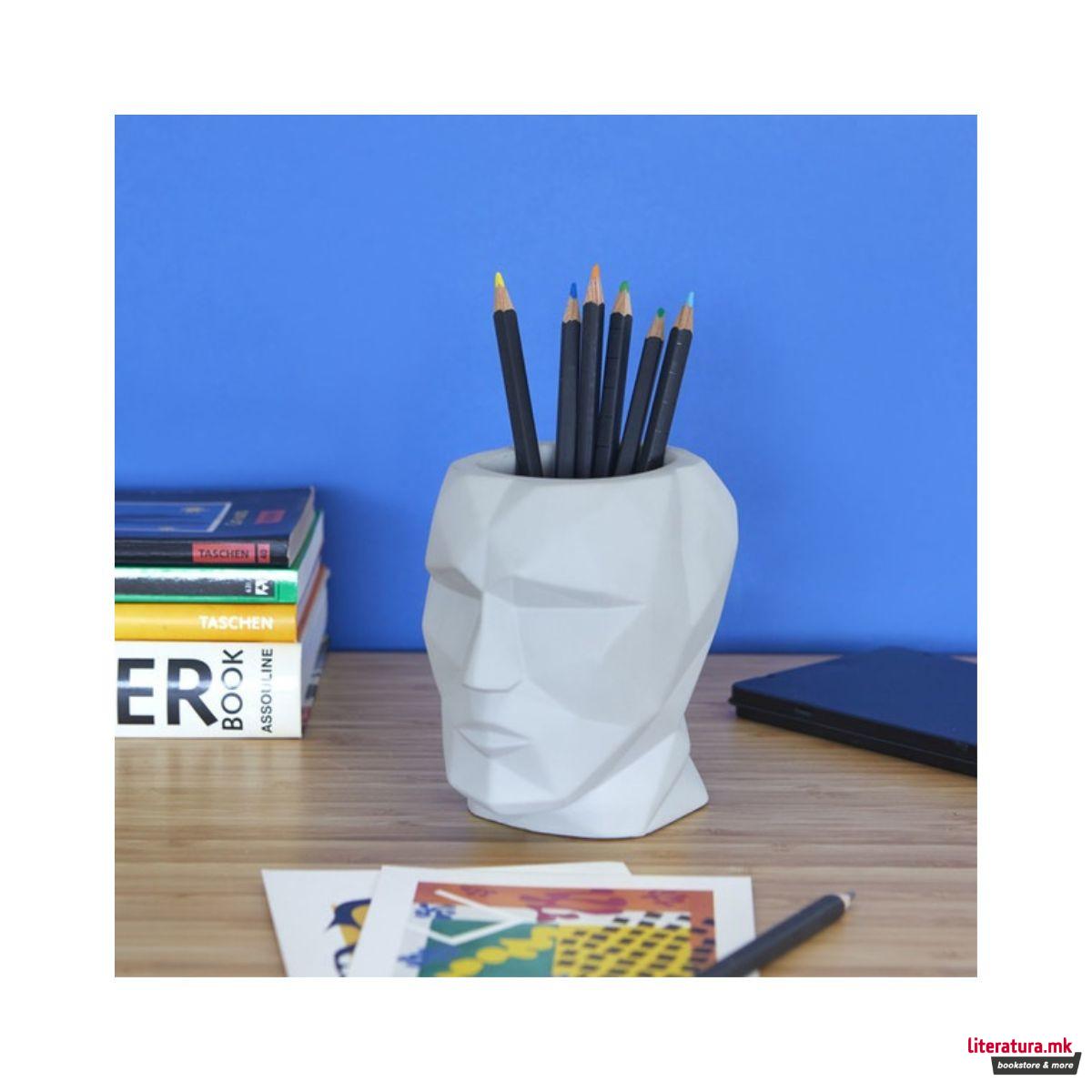 Чаша за пенкала - сива, The Head 