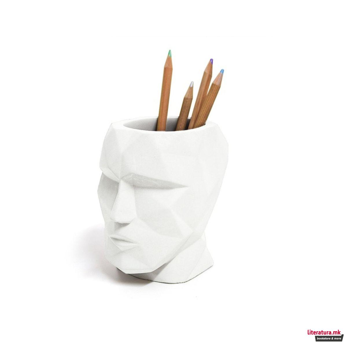 Чаша за пенкала - бела, The Head