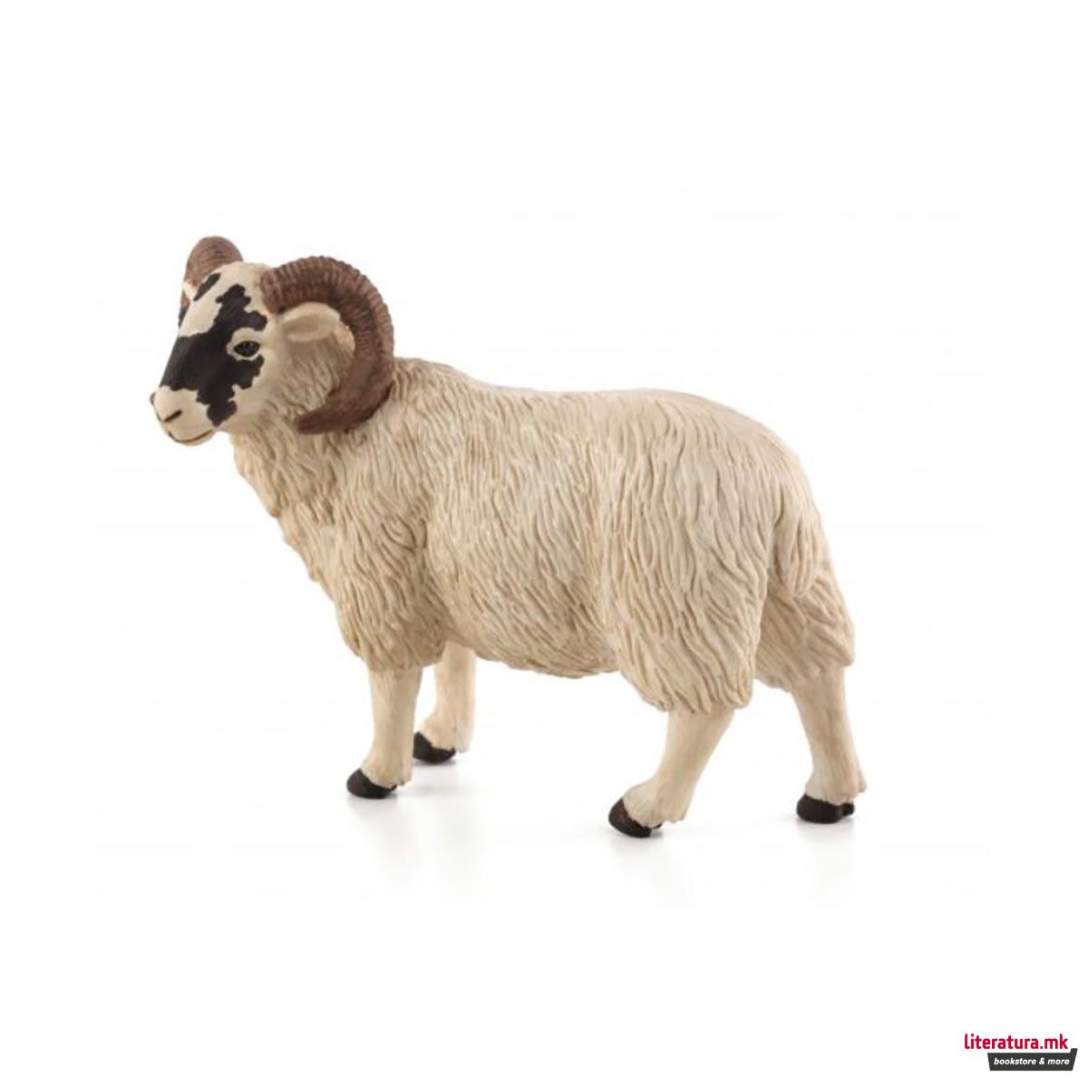 Фигура Овен со црни дамки 